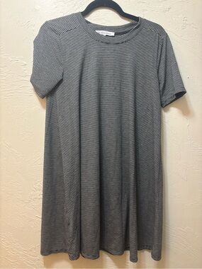 BCBGMAXAZRIA Black & Gray Striped Short Sleeve Swing Dress